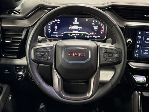 Used 2024 GMC Sierra 1500 AT4 w/ Technology Package AWD/4WD image 21
