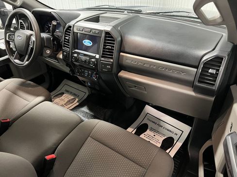 Used 2022 Ford F250 XLT image 3