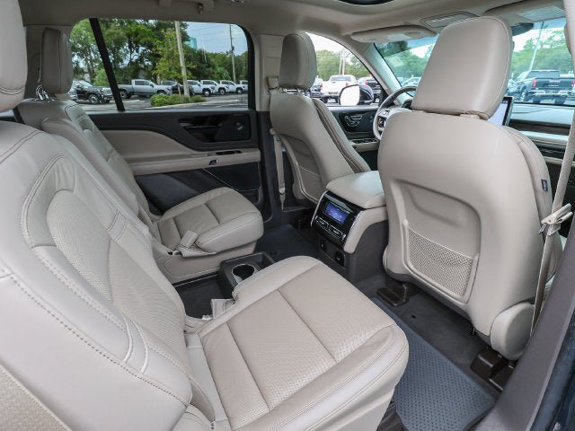 Used 2023 Lincoln Aviator Reserve RWD image 25
