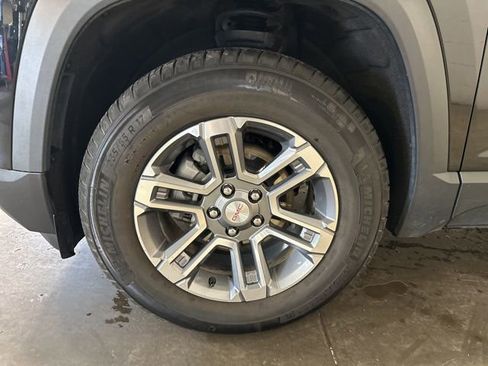 Used 2025 GMC Terrain Elevation image 32