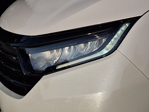 Used 2024 Honda Odyssey Sport image 9