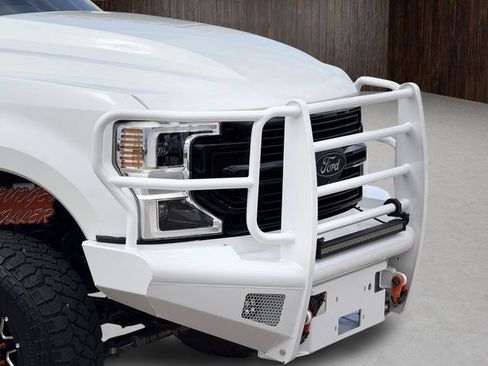 Used 2020 Ford F250 Platinum w/ FX4 Off-Road Package AWD/4WD image 26