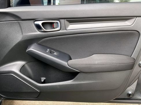 Used 2025 Honda Civic Sport image 23