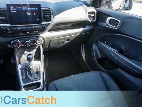 Used 2021 Hyundai Venue SE FWD image 25