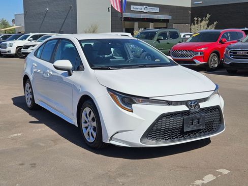 Used 2022 Toyota Corolla LE FWD image 7