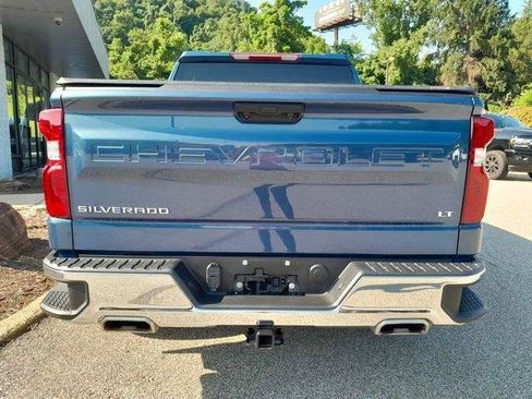 Used 2024 Chevrolet Silverado 1500 LT AWD/4WD image 6