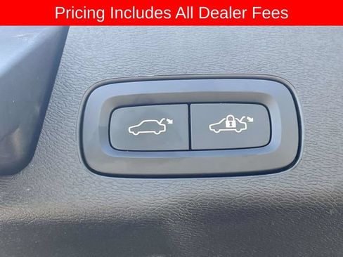 Used 2023 Volvo XC60 B5 Ultimate w/ Climate Package AWD/4WD image 14