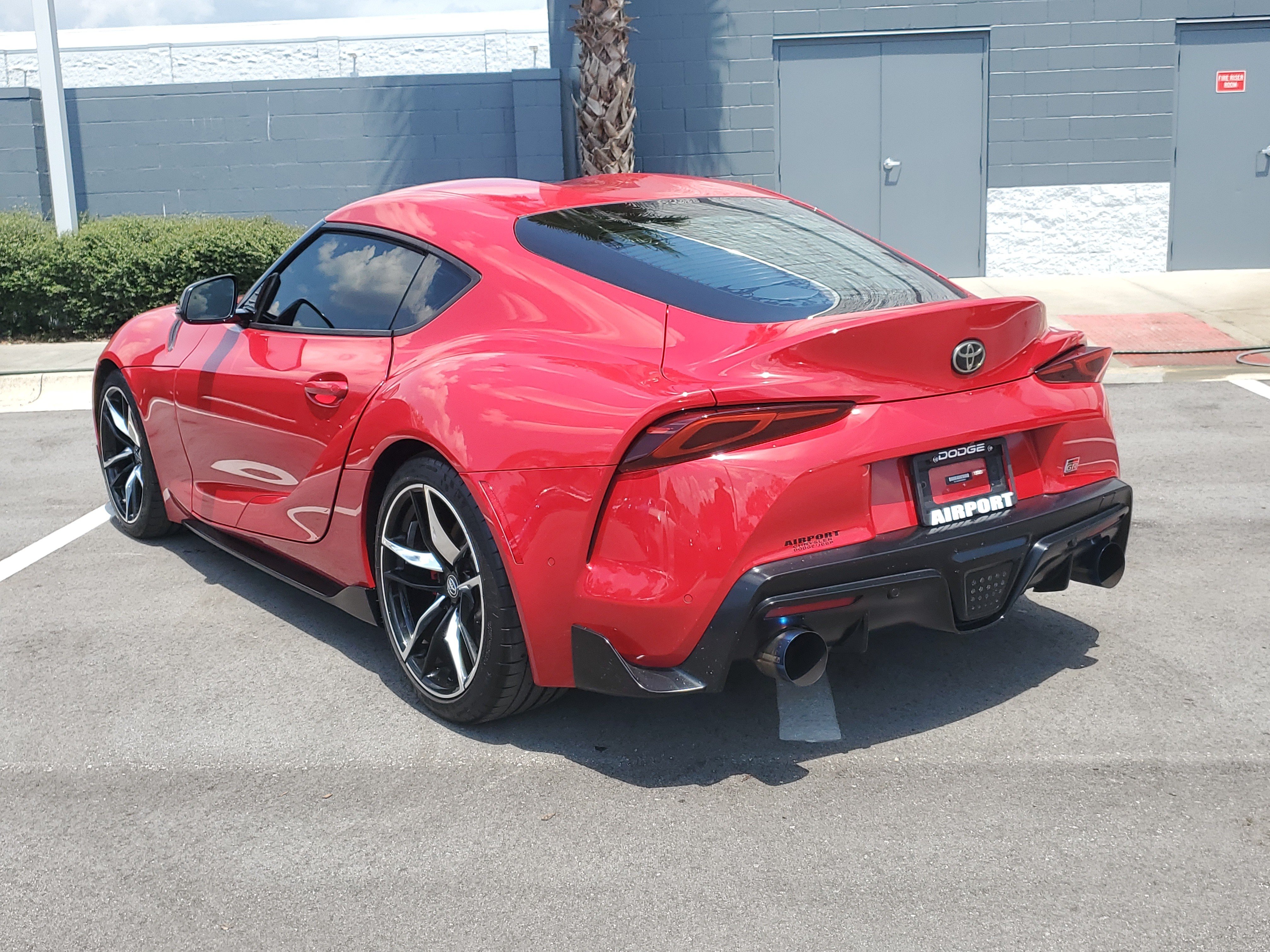 Used 2020 Toyota Supra Premium w/ Driver Assist Package RWD image 5