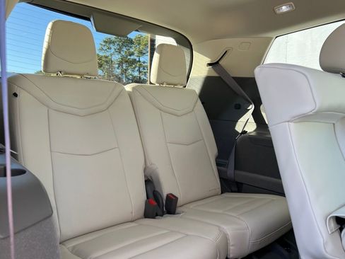 New 2025 Cadillac XT6 Premium Luxury image 24