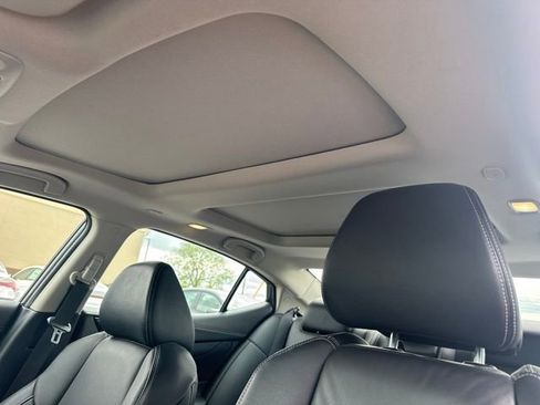 Used 2017 Nissan Maxima Platinum FWD image 9