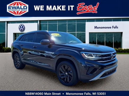 Used 2023 Volkswagen Atlas Cross Sport SE w/ Panoramic Sunroof Package AWD/4WD image 1
