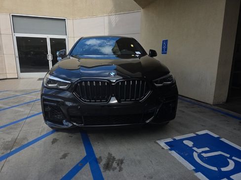 Used 2023 BMW X6 xDrive40i w/ M Sport Package image 2
