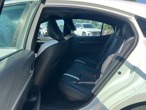 Used 2025 Toyota Camry SE FWD image 17
