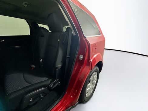 Used 2019 Dodge Journey SE FWD image 26