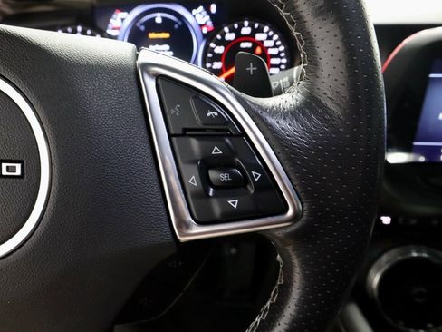 Used 2019 Chevrolet Camaro SS image 28
