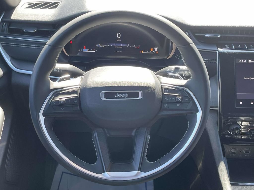 Used 2023 Jeep Grand Cherokee Altitude AWD/4WD image 62