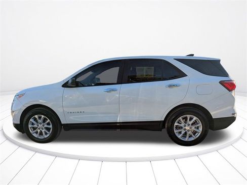 Used 2020 Chevrolet Equinox LS image 7