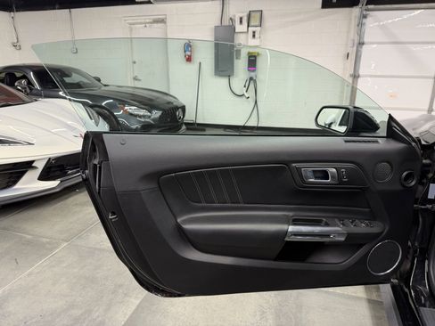 Used 2023 Ford Mustang Premium image 21