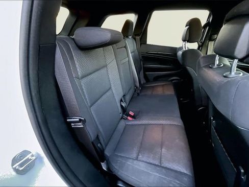 Used 2020 Jeep Grand Cherokee Laredo image 17