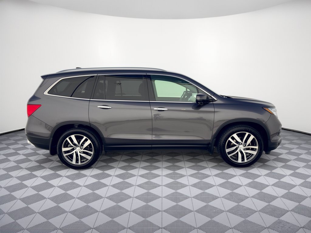 Used 2016 Honda Pilot Touring image 8