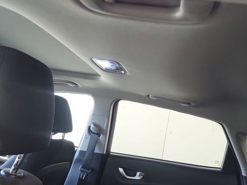 Used 2023 Hyundai Kona SEL FWD image 12