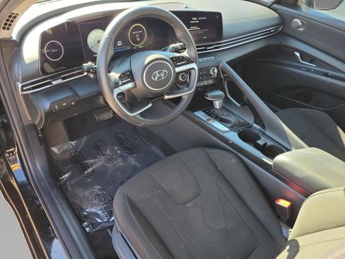 Certified 2023 Hyundai Elantra SEL w/ Convenience Package image 14