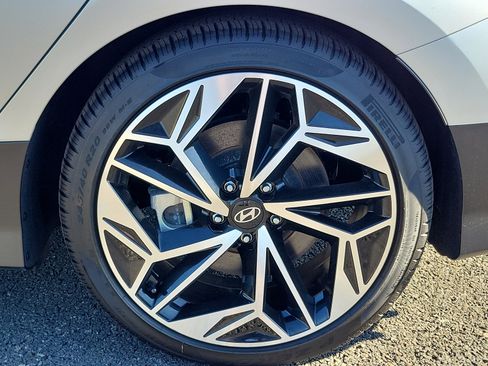 New 2023 Hyundai Ioniq 6 SEL AWD/4WD image 19