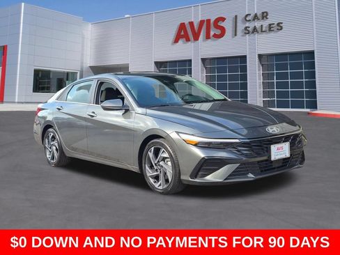 Used 2025 Hyundai Elantra SEL FWD image 3