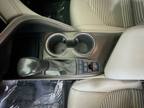 Used 2022 Toyota Camry SE image 22