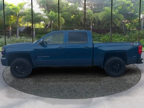 Used 2018 Chevrolet Silverado 1500 LT w/ All Star Edition AWD/4WD image 8