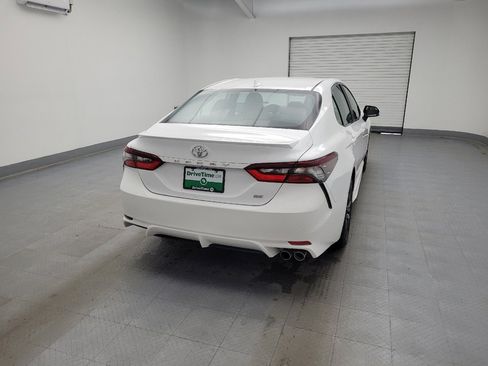 Used 2022 Toyota Camry SE image 7