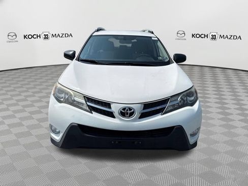 Used 2015 Toyota RAV4 LE AWD/4WD image 2
