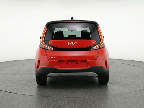 Used 2025 Kia Soul LX w/ LX Technology Package image 7