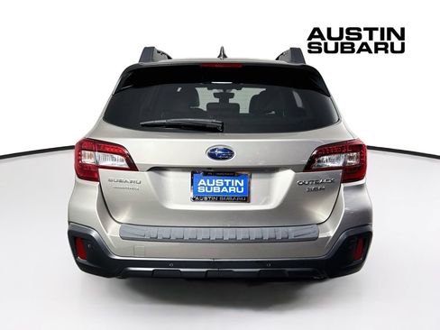 Used 2019 Subaru Outback 3.6R Limited w/ Popular Package #2 AWD/4WD image 6