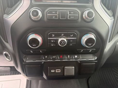 Used 2019 GMC Sierra 1500 SLE w/ SLE Value Package AWD/4WD image 26