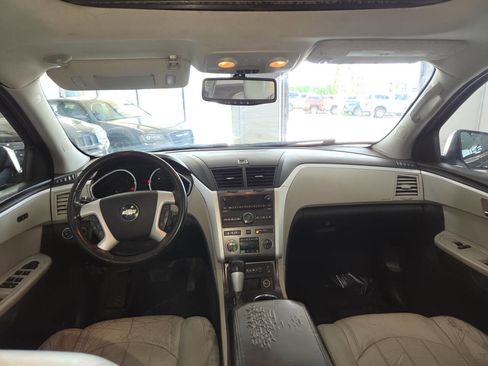 Used 2010 Chevrolet Traverse LTZ AWD/4WD image 22