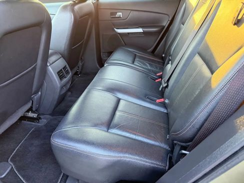 Used 2013 Ford Edge SEL FWD image 11