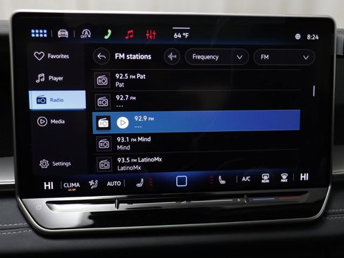 New 2026 Volkswagen Tiguan SE image 8