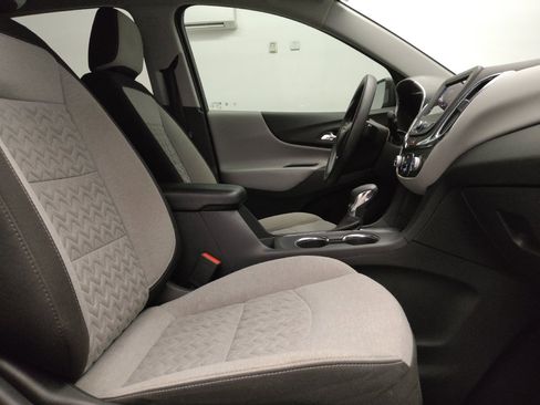 Used 2024 Chevrolet Equinox LS w/ LS Convenience Package FWD image 21