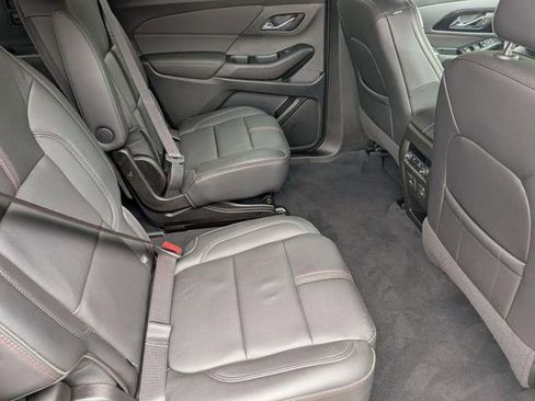 Used 2023 Chevrolet Traverse RS w/ LPO, Floor Liner Package FWD image 31