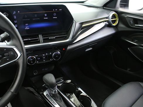Used 2024 Chevrolet Trax ACTIV w/ Driver Confidence Package FWD image 20
