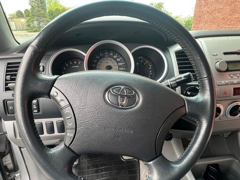 Used 2008 Toyota Tacoma 4x4 Access Cab V6 image 24