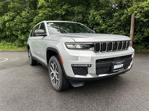 New 2025 Jeep Grand Cherokee L Limited image 2