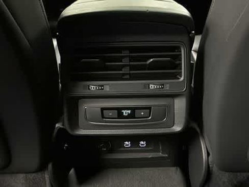 Used 2021 Audi Q8 Premium w/ Black Optic Package AWD/4WD image 28