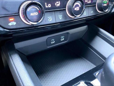 Certified 2023 Honda Accord Sport image 32