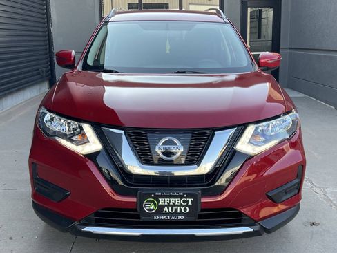 Used 2017 Nissan Rogue SV FWD image 4