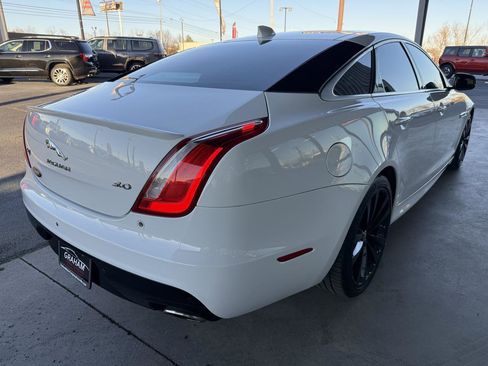 Used 2017 Jaguar XJ R-Sport image 5