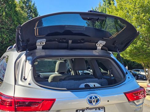 Used 2019 Toyota Highlander Limited Platinum AWD/4WD image 27