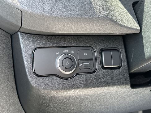 New 2026 Mercedes-Benz Sprinter 2500 image 17