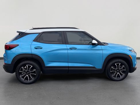 Used 2025 Chevrolet TrailBlazer ACTIV w/ Convenience Package image 6